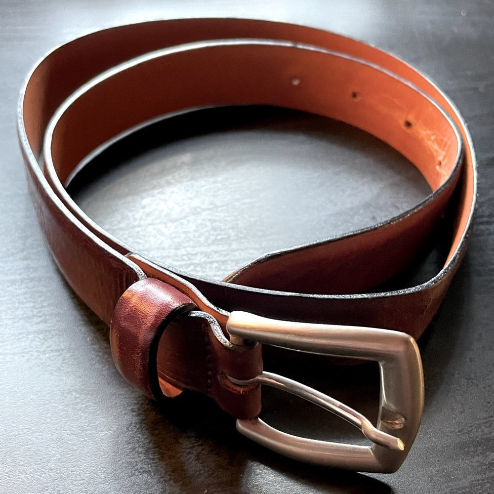 Brown Giorgio Armani Leather Belt 28 Inch Waist